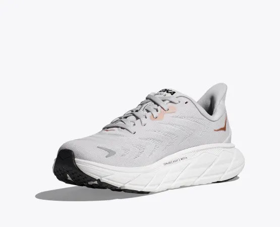 Women's Hoka Arahi 6 (Nimbus Cloud/Rose Gold)