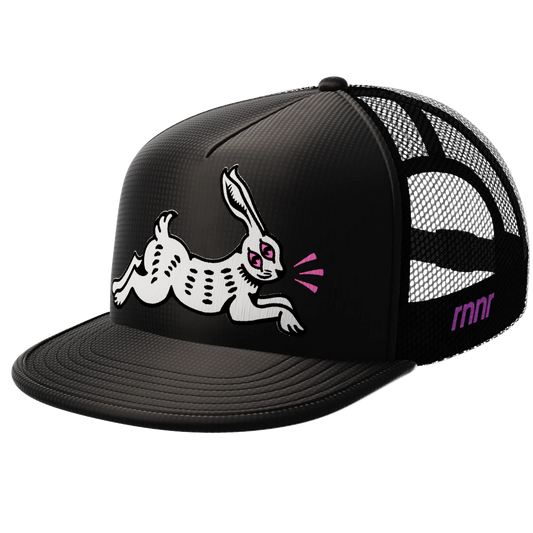 rnnr running trucker hat: All Luck (Black)