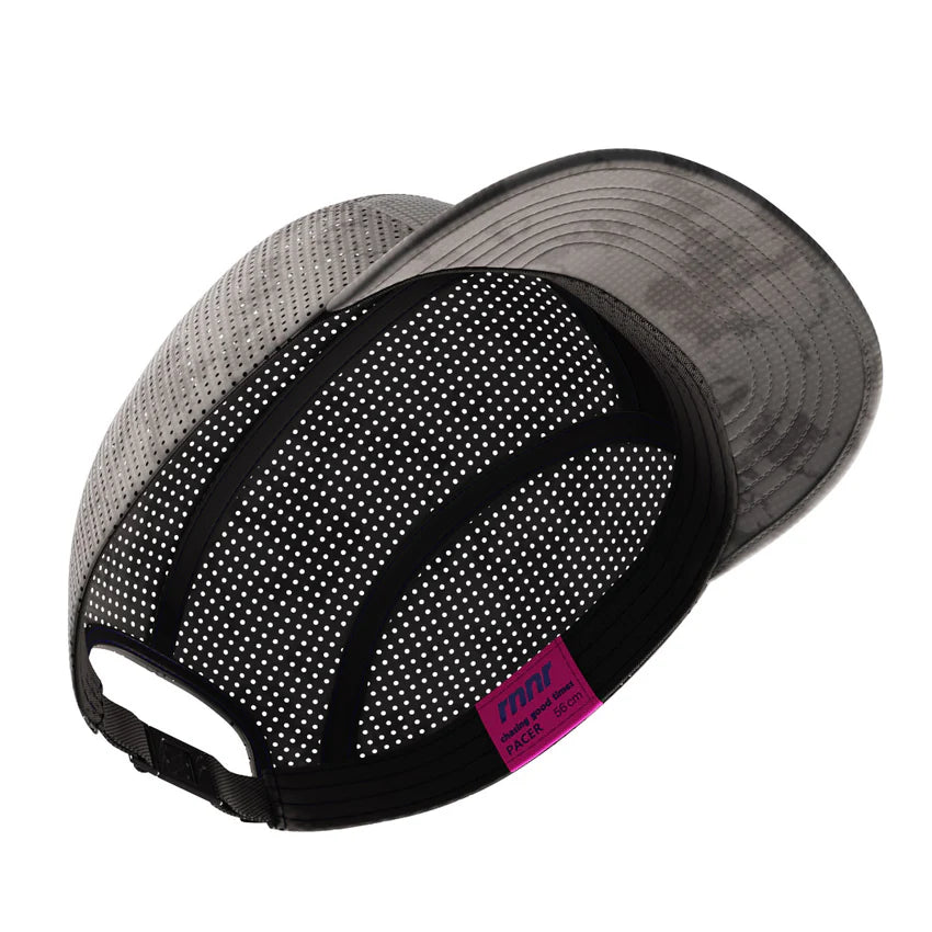 rnnr Pacer Hat: Smoked