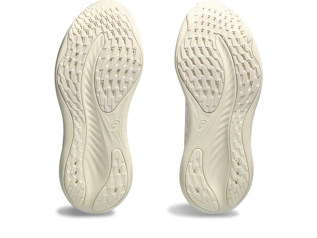 Women's ASICS Gel-Nimbus 26 (White/White)