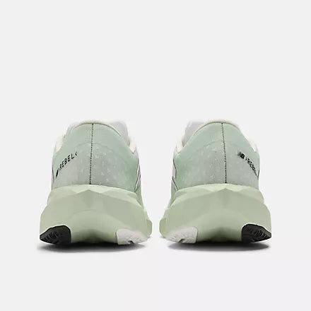 Women's New Balance FuelCell Rebel (Clay Ash/White/Black)